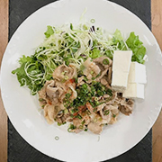 清爽湿润和沉闷的感觉！ 猪肉涮沙拉